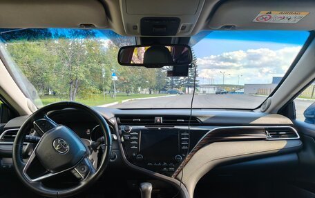 Toyota Camry, 2019 год, 3 000 000 рублей, 22 фотография