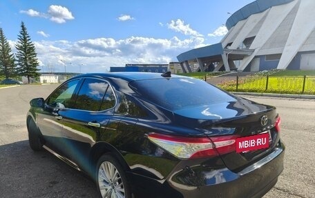 Toyota Camry, 2019 год, 3 000 000 рублей, 10 фотография