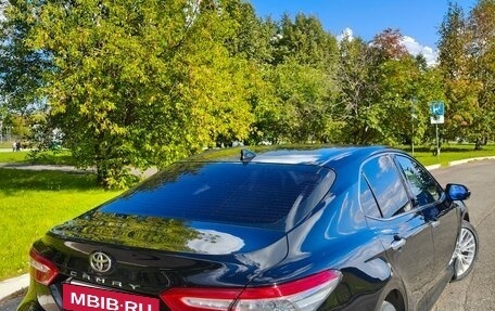 Toyota Camry, 2019 год, 3 000 000 рублей, 9 фотография
