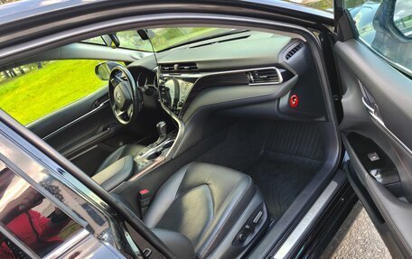 Toyota Camry, 2019 год, 3 000 000 рублей, 23 фотография
