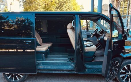 Volkswagen Multivan T5, 2011 год, 2 050 000 рублей, 16 фотография