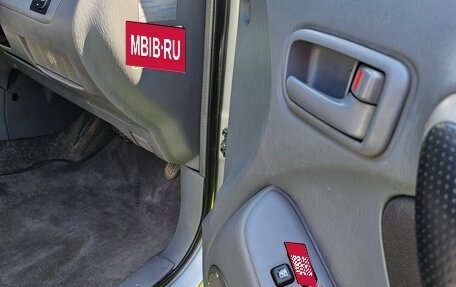 Toyota RAV4, 2002 год, 890 000 рублей, 11 фотография