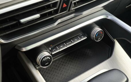Geely Coolray I, 2023 год, 1 724 000 рублей, 14 фотография