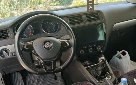 Volkswagen Jetta VI, 2015 год, 1 450 000 рублей, 6 фотография