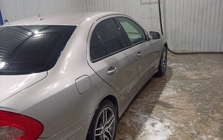 Mercedes-Benz E-Класс, 2007 год, 650 000 рублей, 3 фотография