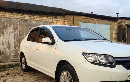 Renault Logan II, 2014 год, 680 000 рублей, 3 фотография