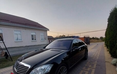 Mercedes-Benz S-Класс, 2008 год, 1 750 000 рублей, 4 фотография