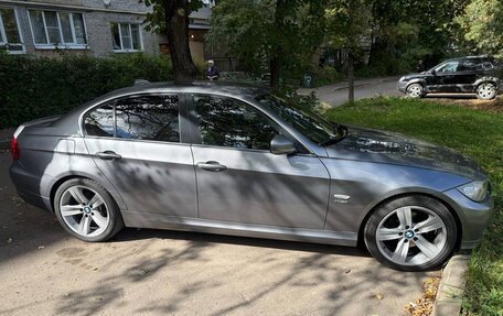 BMW 3 серия, 2009 год, 1 000 000 рублей, 3 фотография