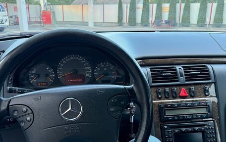 Mercedes-Benz E-Класс, 1999 год, 700 000 рублей, 12 фотография