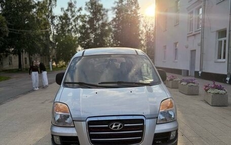 Hyundai Starex I рестайлинг, 2007 год, 620 000 рублей, 3 фотография