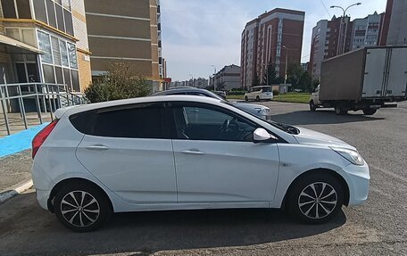 Hyundai Solaris II рестайлинг, 2013 год, 500 000 рублей, 2 фотография