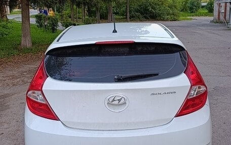 Hyundai Solaris II рестайлинг, 2013 год, 500 000 рублей, 6 фотография