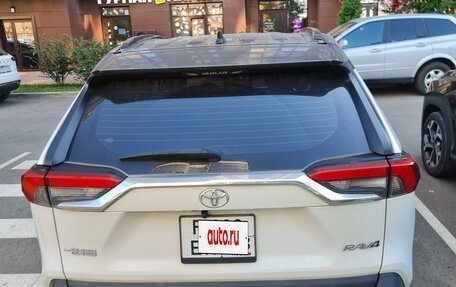Toyota RAV4, 2022 год, 2 950 000 рублей, 2 фотография
