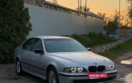 BMW 5 серия, 2001 год, 500 000 рублей, 3 фотография