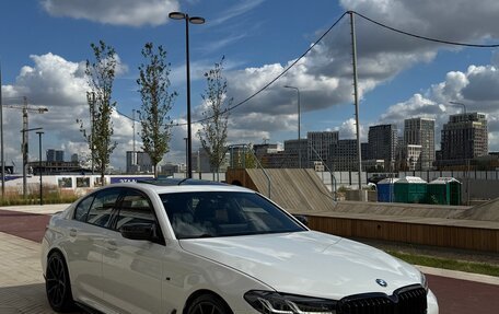 BMW 5 серия, 2020 год, 5 700 000 рублей, 2 фотография
