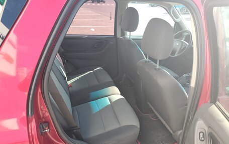 Ford Escape II, 2005 год, 450 000 рублей, 11 фотография