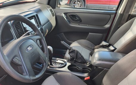 Ford Escape II, 2005 год, 450 000 рублей, 18 фотография