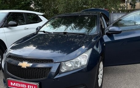 Chevrolet Cruze II, 2011 год, 559 000 рублей, 1 фотография