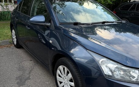 Chevrolet Cruze II, 2011 год, 559 000 рублей, 3 фотография