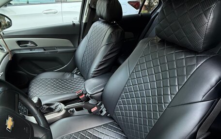 Chevrolet Cruze II, 2011 год, 559 000 рублей, 10 фотография