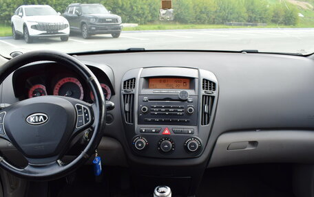 KIA cee'd I рестайлинг, 2007 год, 397 000 рублей, 15 фотография