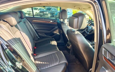 Volkswagen Passat B8 рестайлинг, 2018 год, 2 990 000 рублей, 13 фотография
