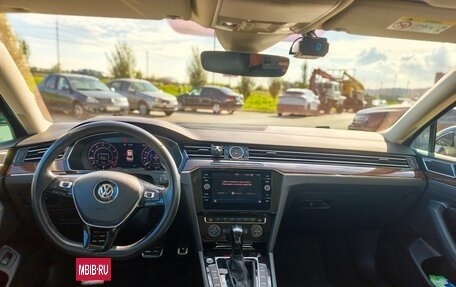 Volkswagen Passat B8 рестайлинг, 2018 год, 2 990 000 рублей, 9 фотография