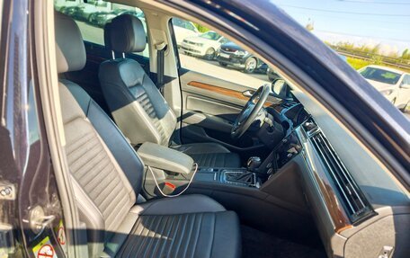 Volkswagen Passat B8 рестайлинг, 2018 год, 2 990 000 рублей, 26 фотография