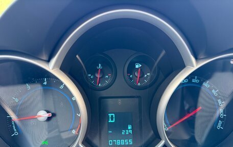 Chevrolet Cruze II, 2013 год, 990 000 рублей, 7 фотография