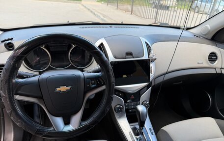 Chevrolet Cruze II, 2013 год, 990 000 рублей, 8 фотография