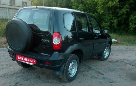 Chevrolet Niva I рестайлинг, 2011 год, 420 000 рублей, 4 фотография