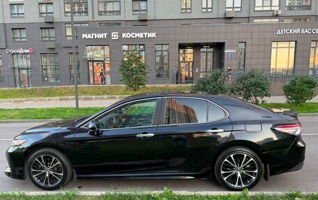 Toyota Camry, 2018 год, 1 799 000 рублей, 5 фотография