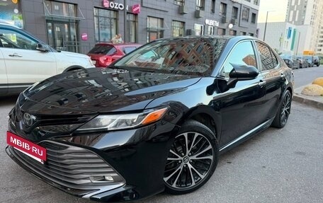 Toyota Camry, 2018 год, 1 799 000 рублей, 4 фотография