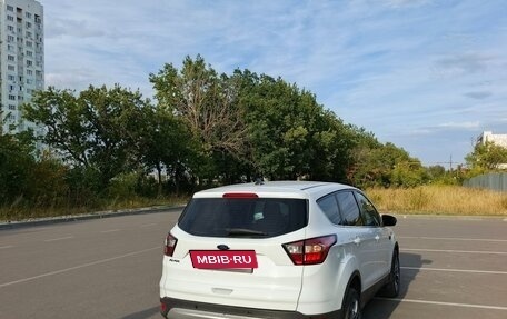 Ford Kuga III, 2017 год, 1 670 000 рублей, 2 фотография