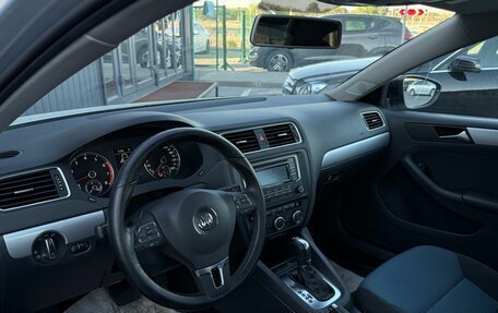 Volkswagen Jetta VI, 2013 год, 1 350 000 рублей, 4 фотография