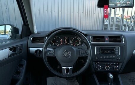 Volkswagen Jetta VI, 2013 год, 1 350 000 рублей, 6 фотография