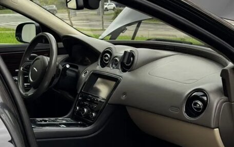 Jaguar XJ IV (X351), 2010 год, 1 590 000 рублей, 34 фотография
