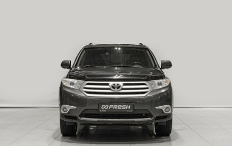 Toyota Highlander III, 2013 год, 1 550 000 рублей, 3 фотография