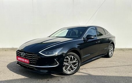 Hyundai Sonata VIII, 2019 год, 2 250 000 рублей, 1 фотография