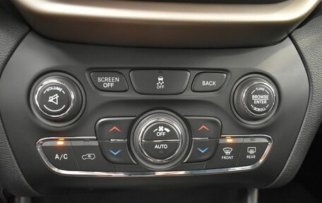 Jeep Cherokee, 2014 год, 1 650 000 рублей, 16 фотография