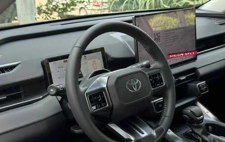 Toyota RAV4, 2026 год, 4 255 000 рублей, 18 фотография