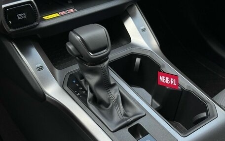 Toyota RAV4, 2026 год, 4 255 000 рублей, 26 фотография