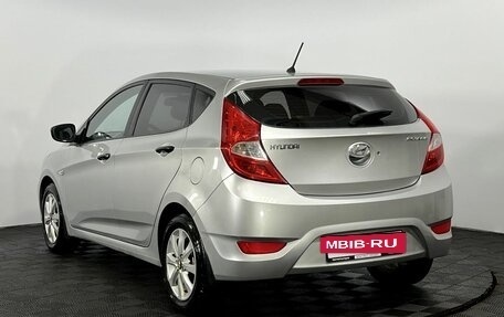 Hyundai Solaris II рестайлинг, 2012 год, 750 000 рублей, 8 фотография