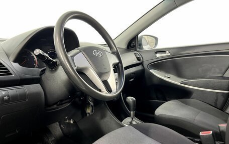 Hyundai Solaris II рестайлинг, 2012 год, 750 000 рублей, 10 фотография