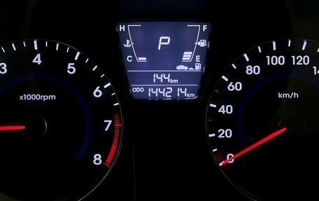 Hyundai Solaris II рестайлинг, 2012 год, 750 000 рублей, 17 фотография