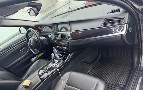 BMW 5 серия, 2014 год, 1 780 000 рублей, 3 фотография