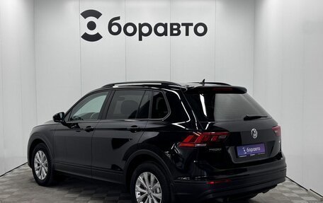 Volkswagen Tiguan II, 2017 год, 1 630 000 рублей, 6 фотография