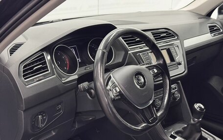 Volkswagen Tiguan II, 2017 год, 1 630 000 рублей, 9 фотография