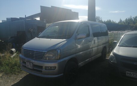 Toyota Regius, 1999 год, 1 250 000 рублей, 23 фотография