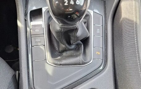 Volkswagen Tiguan II, 2022 год, 2 172 000 рублей, 11 фотография